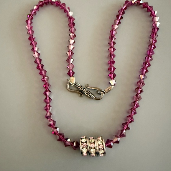 VTG Rhinestone Crystal Cranberry Color Necklace Y2K SO PRETTY! - Picture 3 of 4